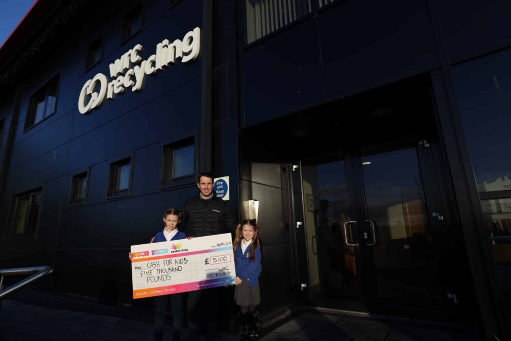 WRC Skip Hire donates to Cash4Kids